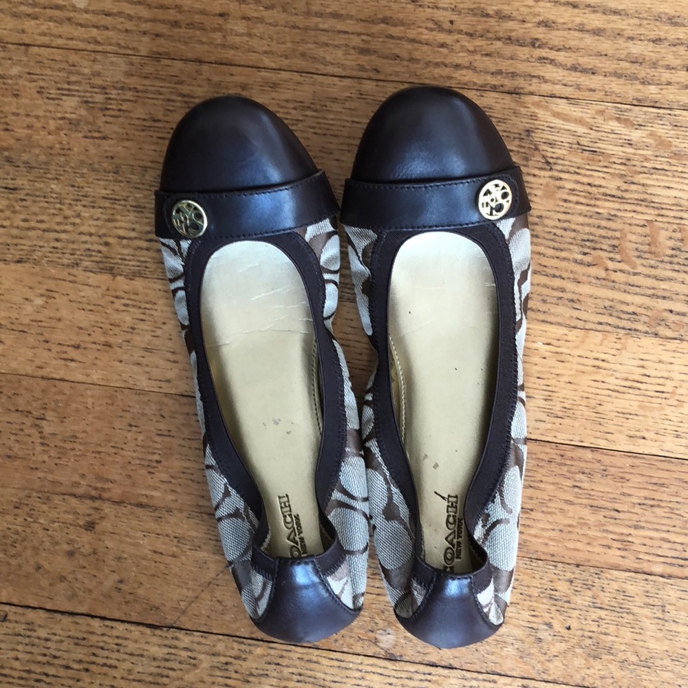 Coach flats